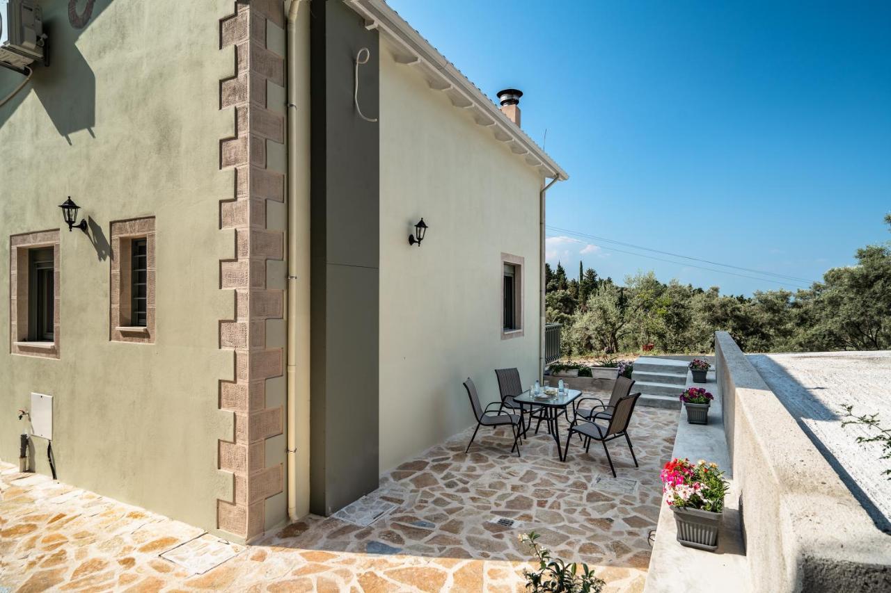 Armonia Villa Lefkada Kariótai Eksteriør billede