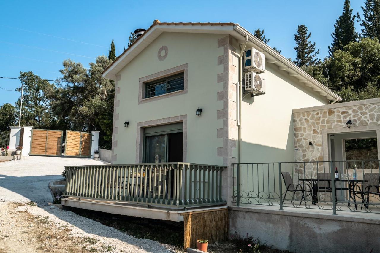 Armonia Villa Lefkada Kariótai Eksteriør billede